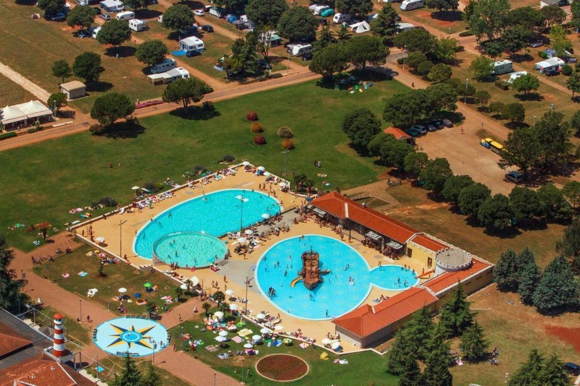 Panorama Mobile Homes In Camping Park Umag Eksteriør bilde